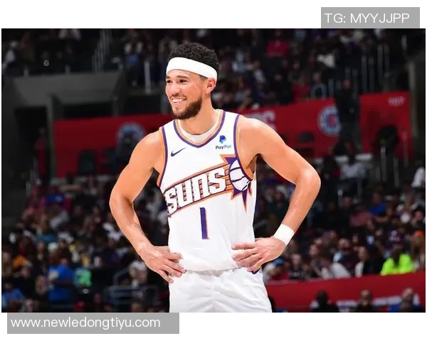 布克回应连吃两次技术犯规称裁判未看见错误导致掘金获得球权