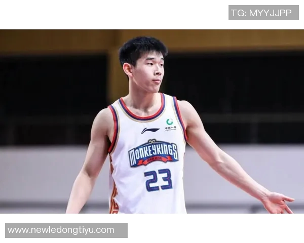 媒体人分析林葳适应NCAA比赛强度与增肌带来的挑战与影响 媒体人分析林葳适应NCAA比赛强度与增肌带来的挑战与影响