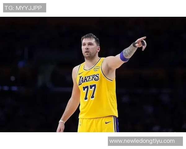 东契奇谈比赛感受艾顿表现出色斯玛特助攻全队表现提升 东契奇谈比赛感受艾顿表现出色斯玛特助攻全队表现提升