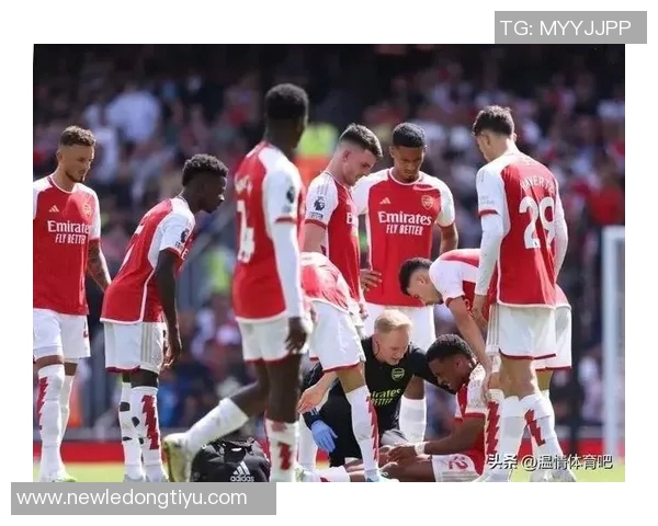 奥卡福进球瞬间意外出现沙滩球引发热刺球迷热议 奥卡福进球瞬间意外出现沙滩球引发热刺球迷热议